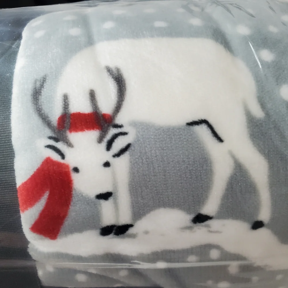 Snow Winter Deer Ultra Soft & Plush Sherpa Eddie Bauer Red Scarf Throw 🦌 NEW!